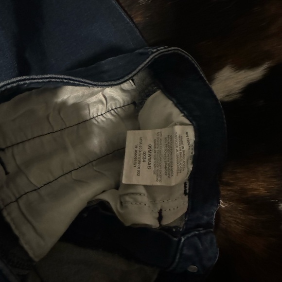 Women’s Wrangler retro dark wash size 0/34 - Picture 2 of 5